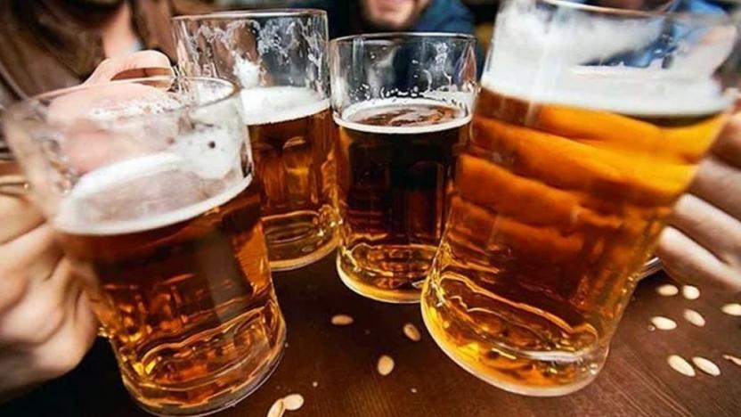 Türkiye Tekel Bayiler Platformu Başkanı Özgür Aybaş, Efes’in ithal bira ürünlerinde zam yaptığını açıkladı, yeni fiyat listesini paylaştı.