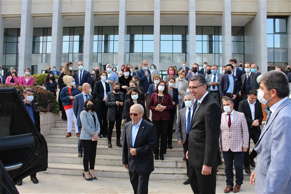 Denizli Adliyesi Adli Yargı Adalet Komisyonu Başkanı Halil Ortaköy emekliye ayrıldı. Ortaköy için bugün Denizli Adliyesinde düzenlenen törenle mesleğine veda etti.