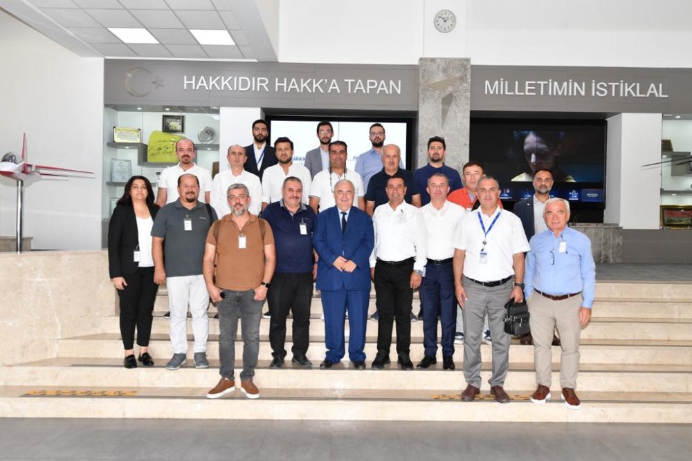 MAKSİAD Yönetim Kurulu ve Üyeleri, Türkiye’nin havacılık tasarım ve üretim merkezi olan TUSAŞ’ı ziyaret etti ve yerli üretim konusunda işbirliği ve imkanlarını yetkililerle görüştü.