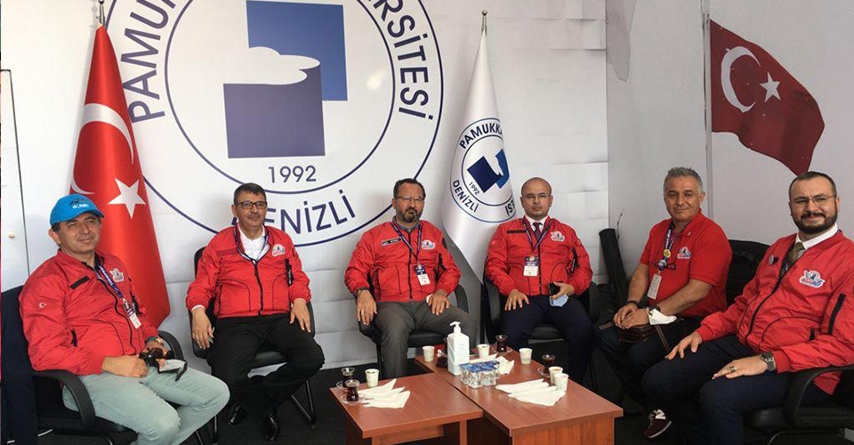 Pamukkale Üniversitesi (PAÜ), bu yıl 21-26 Eylül 2021 tarihleri arasında İstanbul Atatürk Havalimanı’nda düzenlenen TEKNOFEST 2021’den ikincilik ve üçüncülük ödülleri ile döndü.