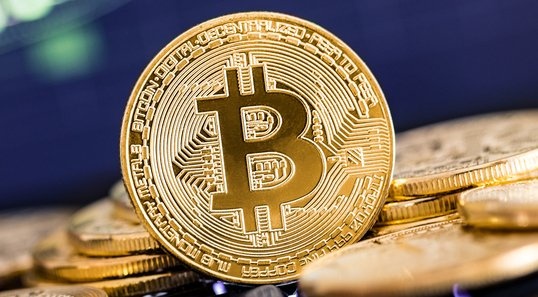 ABD Merkez Bankası’dan faiz artırımlarında gevşeme sinyali verebileceği beklentisiyle 24.423 doları görerek Bitcoin son iki ayın zirvesine tırmandı.
