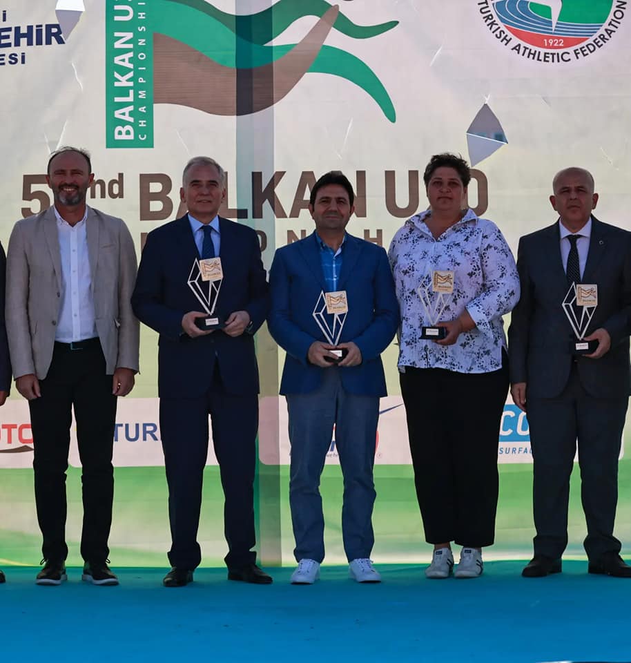 Türkiye Atletizm Federasyonu tarafından Denizli'de 52'incisi düzenlenen Balkan U20 Atletizm Şampiyonası, 16 ülkeden 321 sporcunun katılımıyla tamamlandı. Ay-yıldızlı gençler iki günde toplam 39 madalyayla sıralamanın zirvesinde yer aldı. Milliler 17 altın, 14 gümüş, 8 de bronz madalya elde etti.