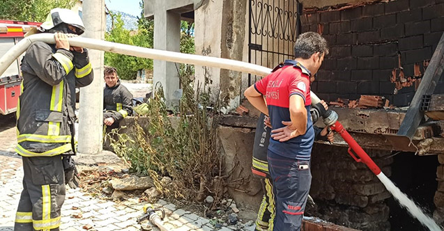 Denizli Büyükşehir Manavgat ve Marmaris’teki yangında söndürme çalışmalarına devam ediyor