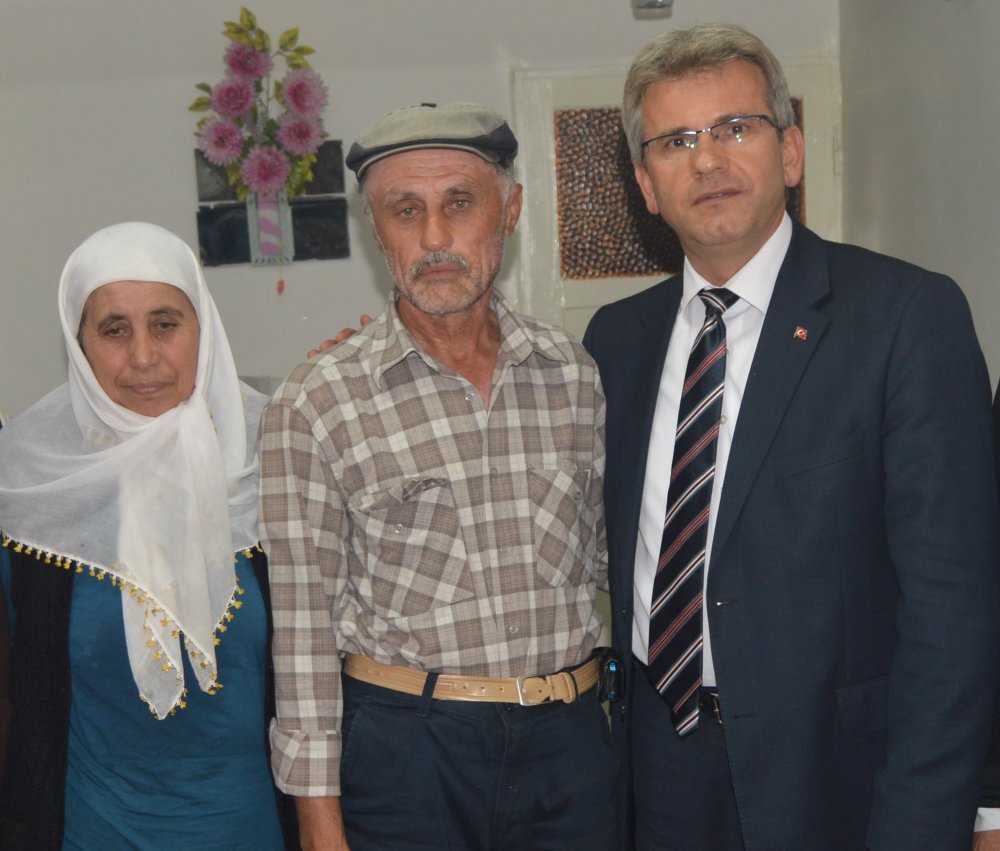 Denizli'nin Acıpayam ilçesinde şehit olan Piyade Onbaşı Erhan Öz'ün annesi Ülker Öz kalp krizi sonucu hayatını kaybetti.