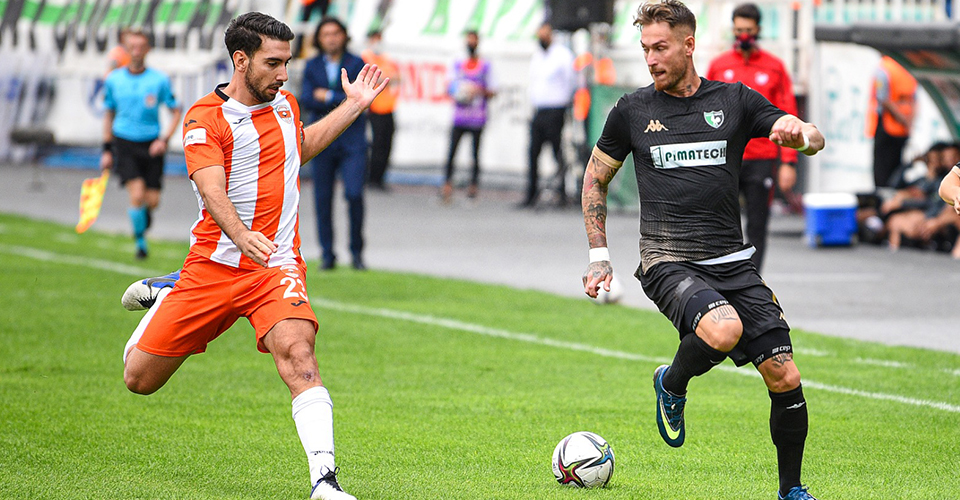 Denizlispor, Adanaspor’u 2-0 mağlup ederek TFF 1. Lig’de puanını 6’ya çıkarttı ve çıkışını sürdürdü.