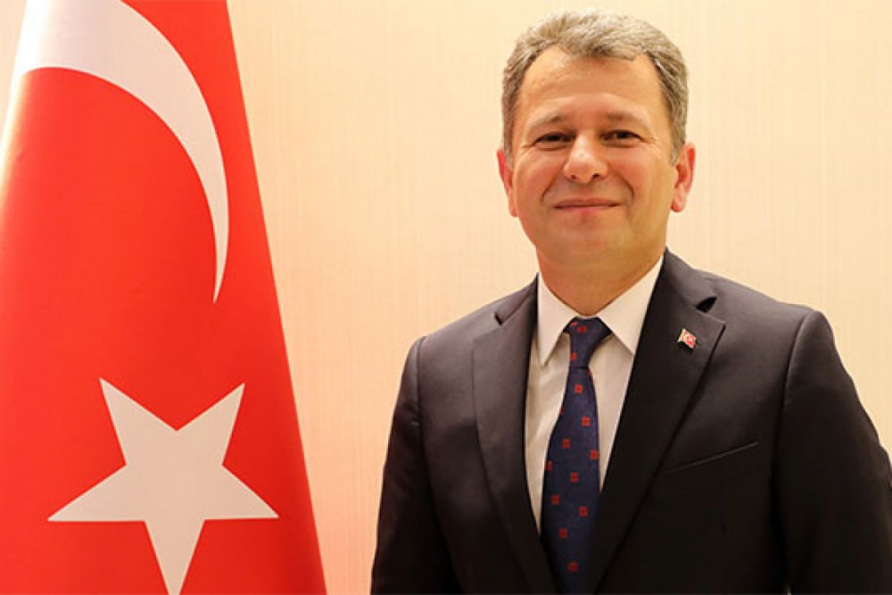 Resmi Gazete’nin bugünkü sayısında yayımlanan Cumhurbaşkanı Recep Tayyip Erdoğan imzalı kararla ÖSYM Başkanı Prof. Dr. Halis Aygün görevden alındı.