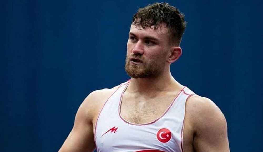 Olimpiyat Oyunları'nda erkekler serbest stil 97 kiloda Denizlili güreşçimiz Süleyman Karadeniz, Kazak rakibi Yergali Alisher'i 8-7 yendi ve yarı finale yükseldi.