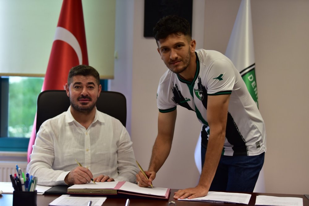 Denizlispor, Hüseyin Altıntaş ile 1 yıllık sözleşme imzaladı. 