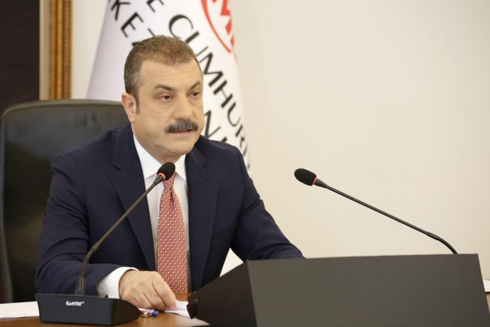 Merkez Bankası Başkanı Şahap Kavcıoğlu, 2023 yılının ilk enflasyon raporunda yıl sonu tahminlerini açıkladı. Merkez Bankası'nın 2023 ve 2024 enflasyon tahminleri sabit kaldı.