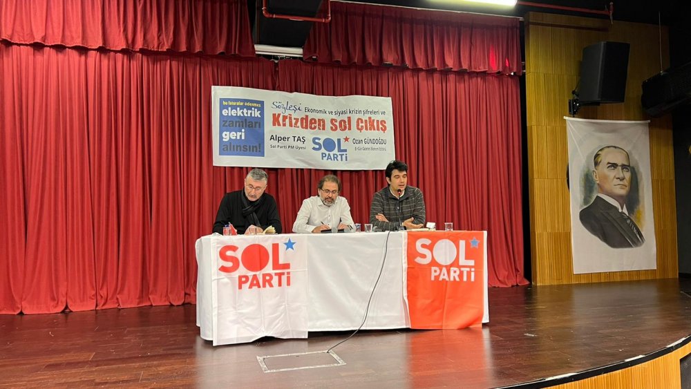 SOL Parti PM Üyesi Alper Taş, Denizli’de katıldığı panelde 2023'te 100 yılın hesaplaşmasının yaşayacağını belirterek, “Başkanlık rejimine son vermemiz gerekiyor. Türkiye’nin geleceği soldadır