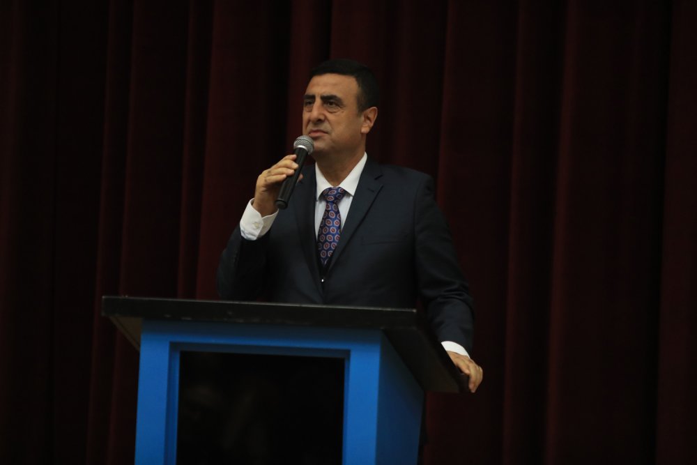 Pamukkale Belediyesi ve 15 Temmuz Şehitler Anadolu Lisesi ortaklaşa düzenlediği etkinlikle 7-14 Ocak Beyaz Baston Görme Engelliler Haftasında farkındalık oluşturuldu.