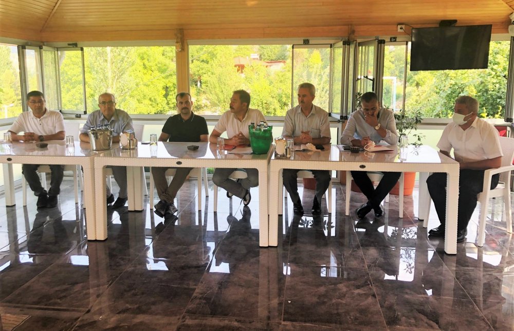 Tarım ve Orman Bakanlığı Balıkçılık ve Su Ürünleri Genel Müdürü Dr. Mustafa Altuğ Atalay, Denizli’de alabalık üreticileri ile buluştu.