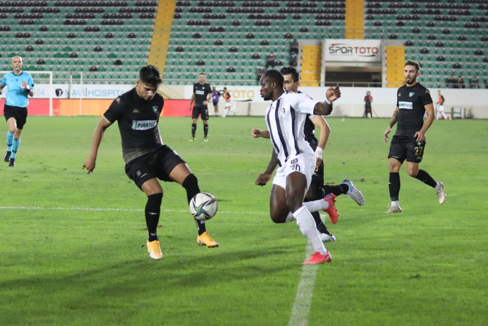 Denizlispor, deplasmanda karşı karşıya geldiği Manisa FK’ya 1-0 mağlup oldu.