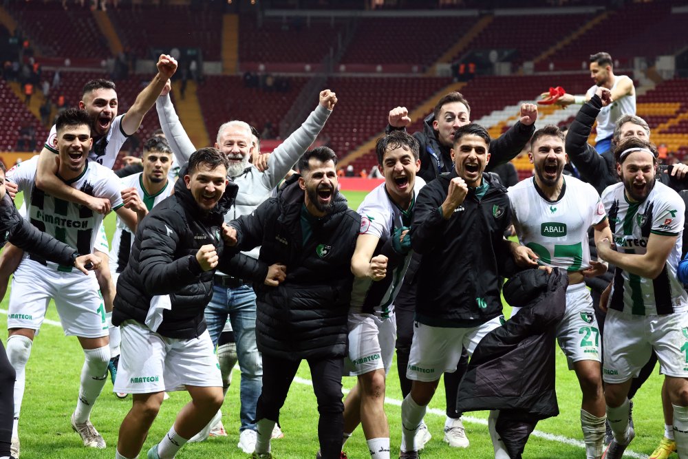 Ziraat Türkiye Kupası 5. Eleme Turu maçında Denizlispor, normal süresi ve uzatmaları 3-3 biten maçta Galatasaray’ı penaltılar sonucunda 6-5 mağlup etti. Yeşil-siyahlılar bu sonuçla son 16 turuna kaldı.