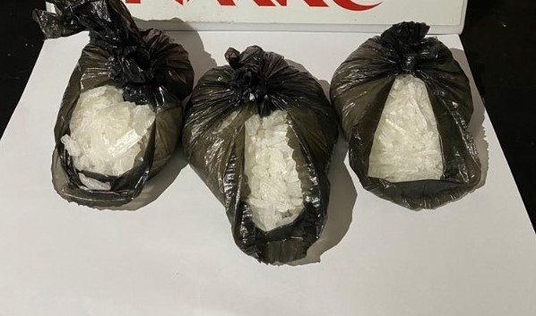 Denizli’de uyuşturucu ticareti yapan ve çok sayıda madde ile yakalanan 10 şüpheli, çıkarıldığı mahkemece tutuklandı.