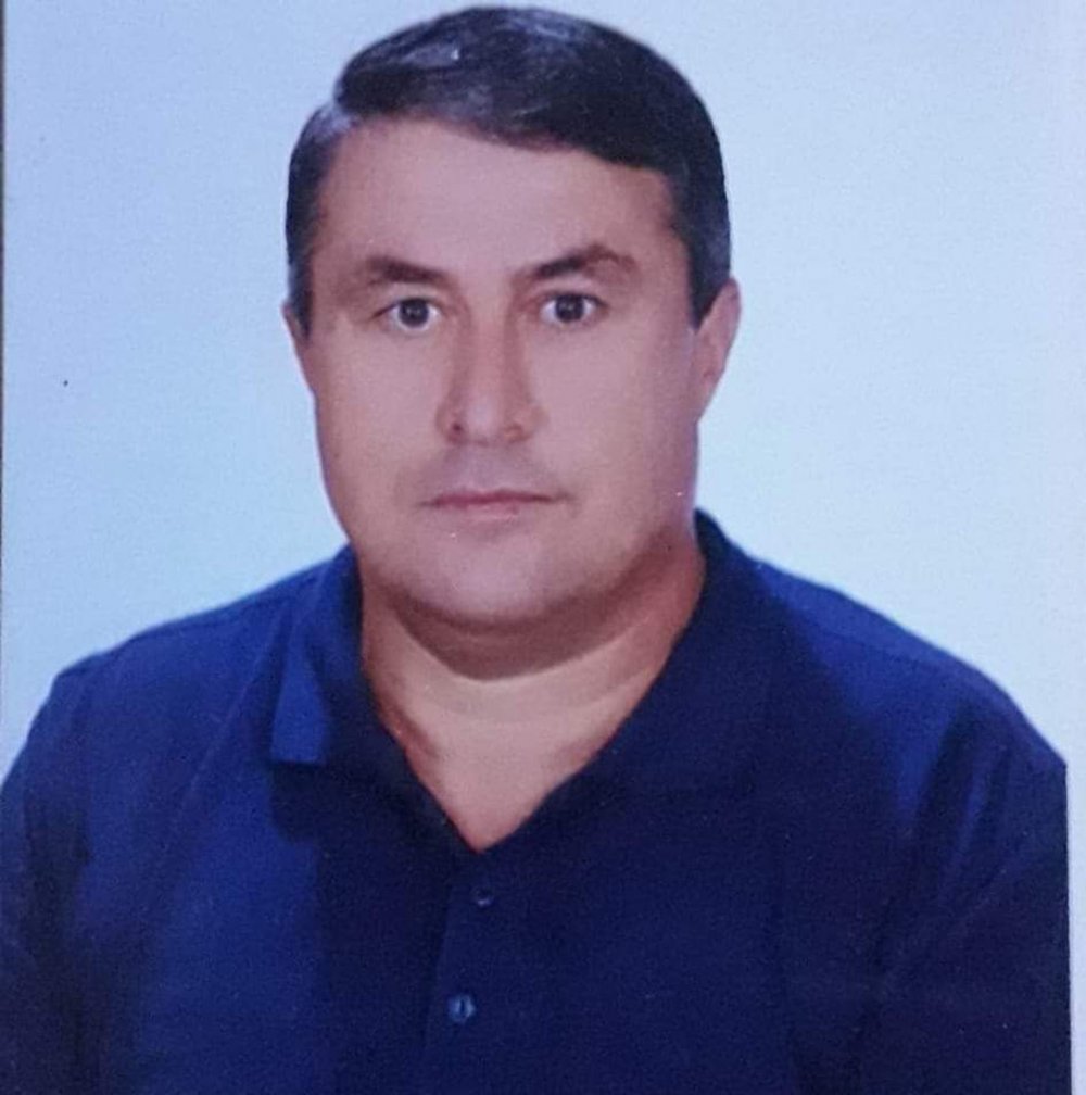 Muğla'nın Menteşe ilçesinde, kamyonetle çarpıştıktan sonra yoldan çıkarak devrilen traktörün sürücüsü Ö. A. (51) olay yerinde hayatını kaybetti.