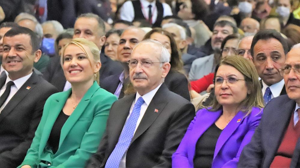 CHP Genel Başkanı Kemal Kılıçdaroğlu, Denizli’de CHP’li belediyeler tarafından ortaklaşa düzenlenen toplu açılış törenini gerçekleştirdi.