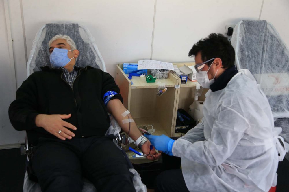 Pamukkale Belediyesi, Kızılay’ın “Sen 'Kan' ver, Kızılay 'Can' versin” kampanyasına destek verdi. Belediye çalışanları gün boyu Kızılay’ın bağış tırını boş bırakmadı ve kan bağışında bulundu.