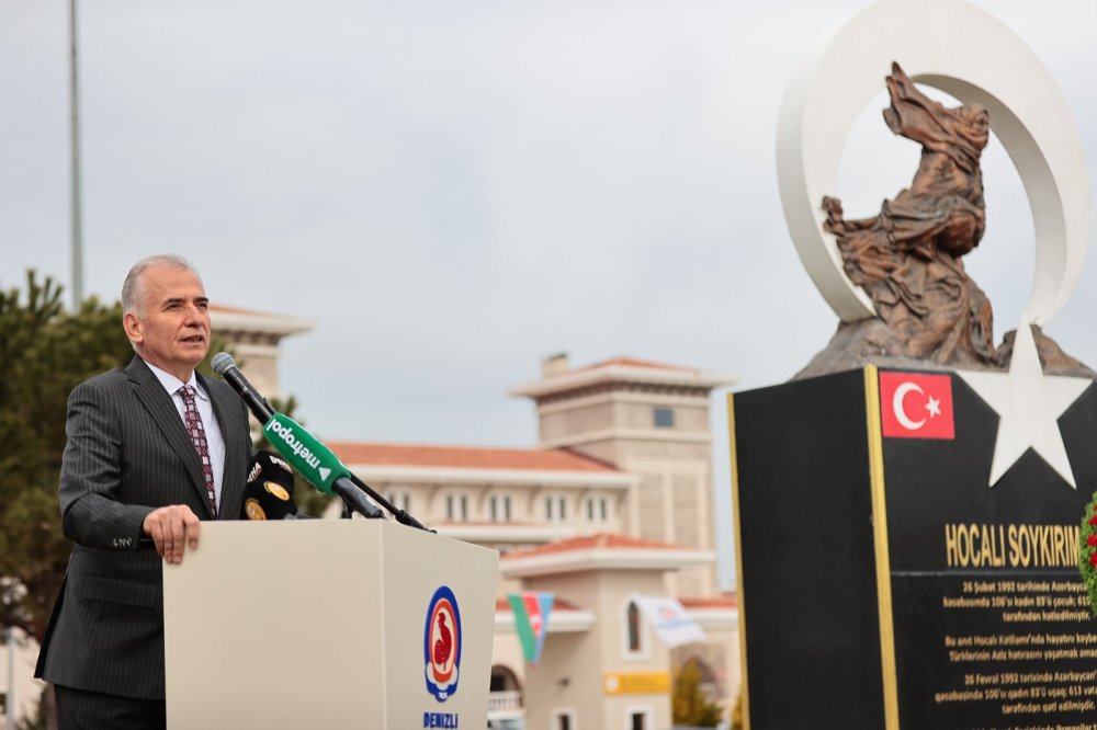 Denizli Büyükşehir Belediyesi Hocalı Soykırımı'nın 31. yıldönümü nedeniyle anma töreni düzenledi. Hocalı Soykırımı'nı asla unutmayacaklarını vurgulayan Başkan Osman Zolan, 