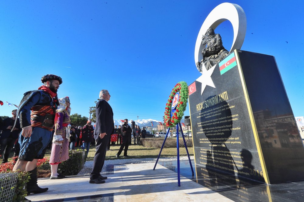 Denizli Büyükşehir Belediyesi, tarihe kara bir leke olarak geçen Hocalı Soykırımı'nın 31. yıldönümünde de anma programı düzenleyecek. Başkan Zolan, 26 Şubat Pazar saat 11.00'de Azerbaycan-Karabağ Parkı’ndaki Hocalı Soykırımı Anıtı önünde düzenleyecekleri törene tüm vatandaşları davet etti.