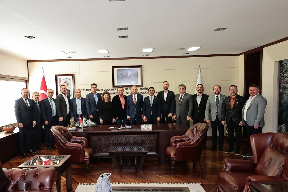 Bir süre önce genel kurullarını tamamlayan DTO Başkanı Uğur Erdoğan ve yeni yönetimi Denizli Büyükşehir Belediye Başkanı Osman Zolan’ı ziyaret etti.