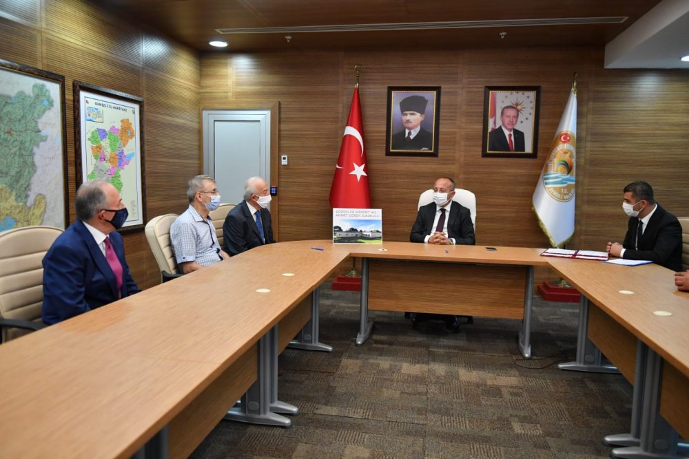Hayırseverler Mehmet Ali Gören ve Turgay Türkmen tarafından yaptırılacak olan “Görenler Mehmet Ali-Ahmet Gören İlkokulu” yapım protokolü imzalandı.