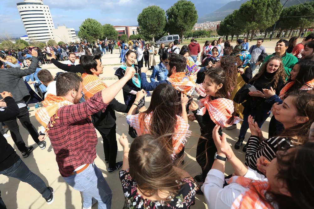 Nevruz Bayramı, Pamukkale Üniversitesi Rektörlüğü Sağlık Kültür ve Spor Daire Başkanlığı tarafından düzenlenen bir dizi etkinlik ile kutlandı.
