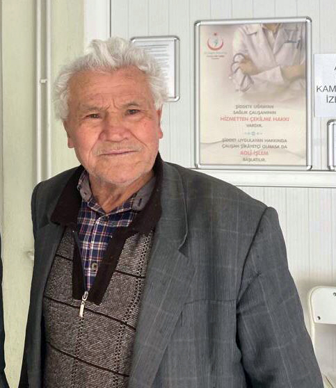 Denizli’de geçirdiği beyin kanaması sonucu 7 gün süren yaşam mücadelesini kaybeden 83 yaşındaki Necati Acar’ın karaciğeri Denizli Devlet Hastanesi’nde alınarak İzmir’de organ bekleyen hastaya gönderildi.