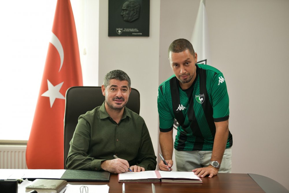 Transferde bombaları üst üste patlayan Denizlispor, şampiyon kadronun yıldız ismi Ismail Aissati ile yeniden anlaşma sağladı.
