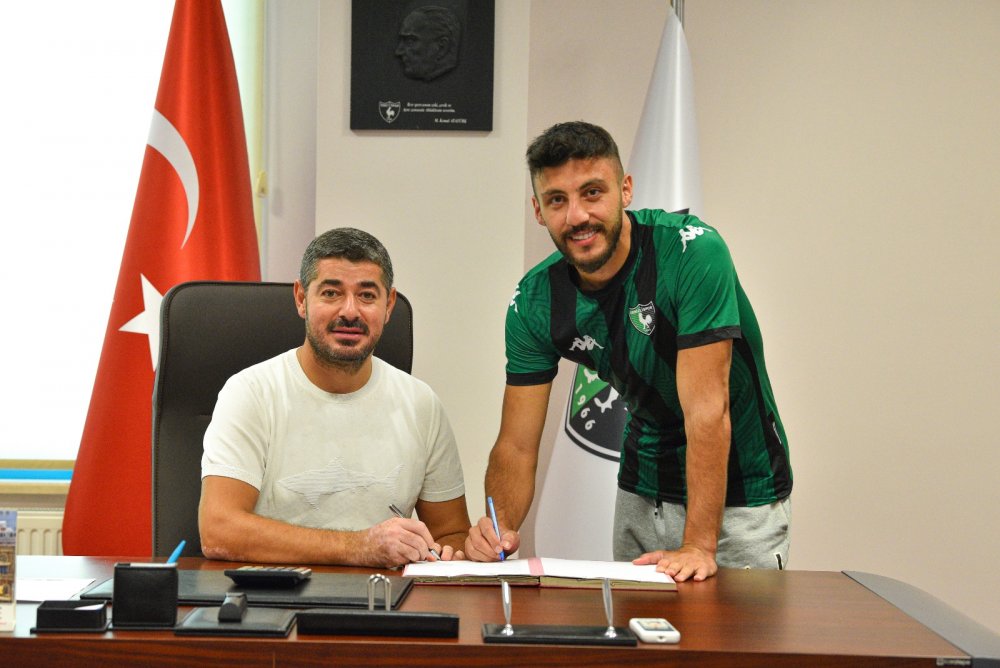Denizlispor son olarak Adanaspor forması giyen Hakan Çinemre ile 2 yıllık sözleşme imzaladı.