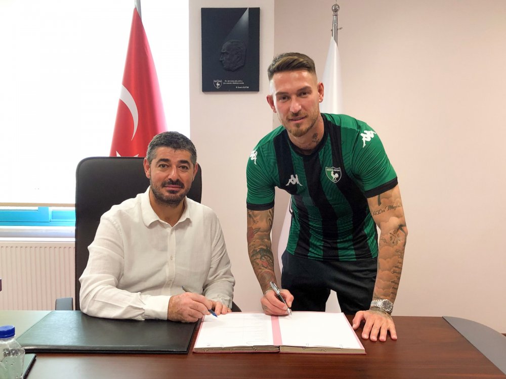 Denizlispor son olarak Tuzlaspor forması giyen Ömer Şişmanoğlu ile 1+1 yıllık sözleşme imzaladı.