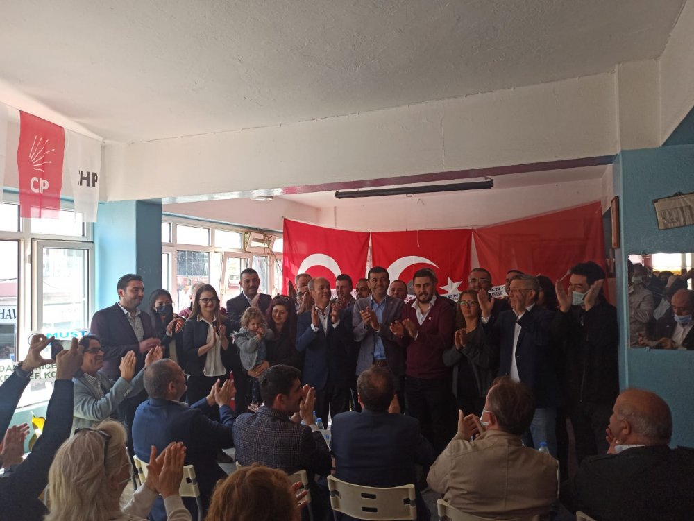 Cumhuriyet Halk Partisi Buldan Olağanüstü İlçe Kongresinde başkanlığa Şenol Cerit seçildi.