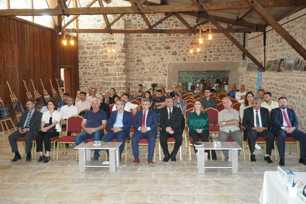 Pamukkale Üniversitesi, Denizli Çivril Belediyesi ve 1176 Derneği’nin ortak katkılarıyla Türk-İslam tarihi açısından önemli olan Miryokefalon Savaşı’nın 846. yıl dönümü münasebetiyle Çivril’de bir çalıştay gerçekleştirildi.