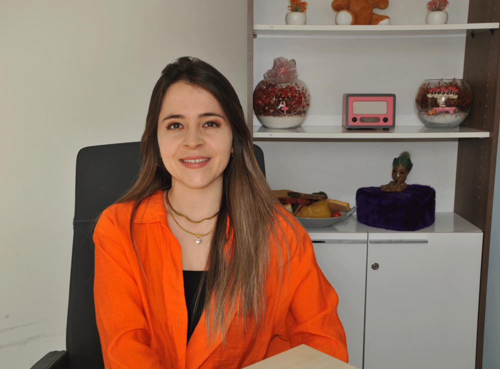 Pamukkale Sağlıklı Hayat Merkezi’nde görevli Diyetisyen Emine Ayvaz ramazan ayının sağlıklı geçirilebilmesi için yapılması gerekenlerle ilgili önemli uyarılarda bulundu.