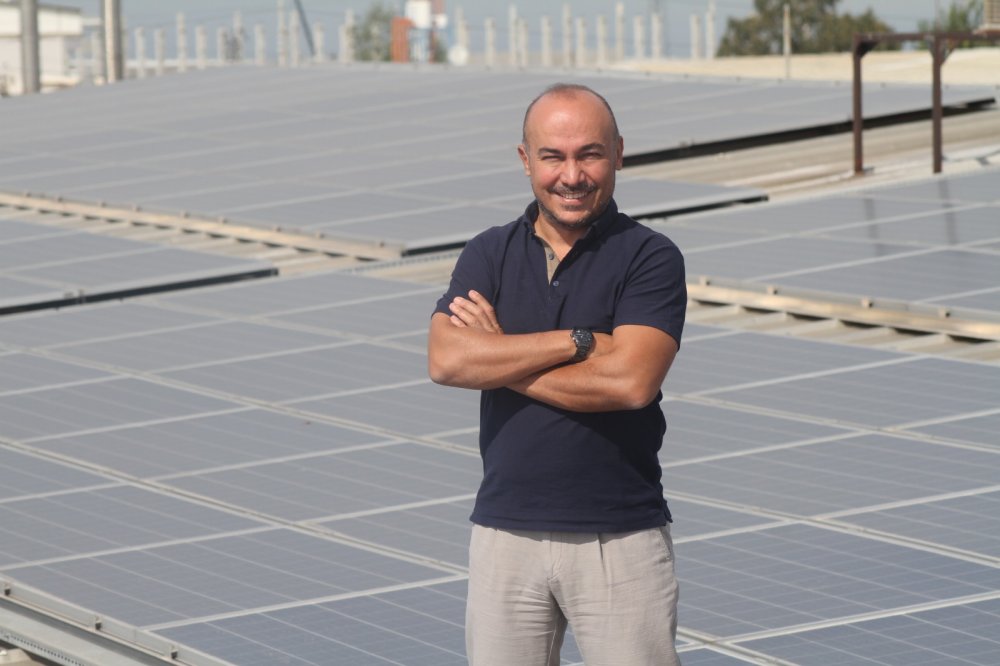 Güneş Enerjisi Elektrik Üretim Tesisi sahiplerinin üyesi olduğu Güneş Enerjisi Yatırımcıları Derneği (GÜNEŞDER) Başkanlığı’na Serdar Ekiz seçildi.
